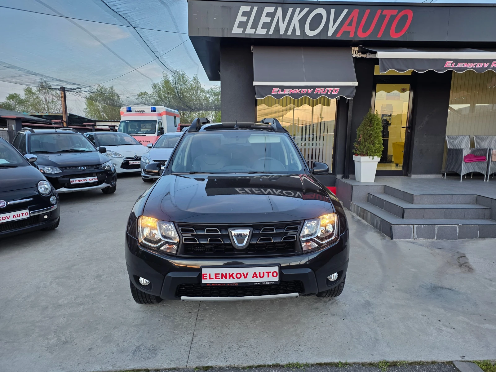 Dacia Duster !!!129982�� 1.2 TCE-125�.� Laureate 4WD-��������� | Mobile.bg � ����������� 2