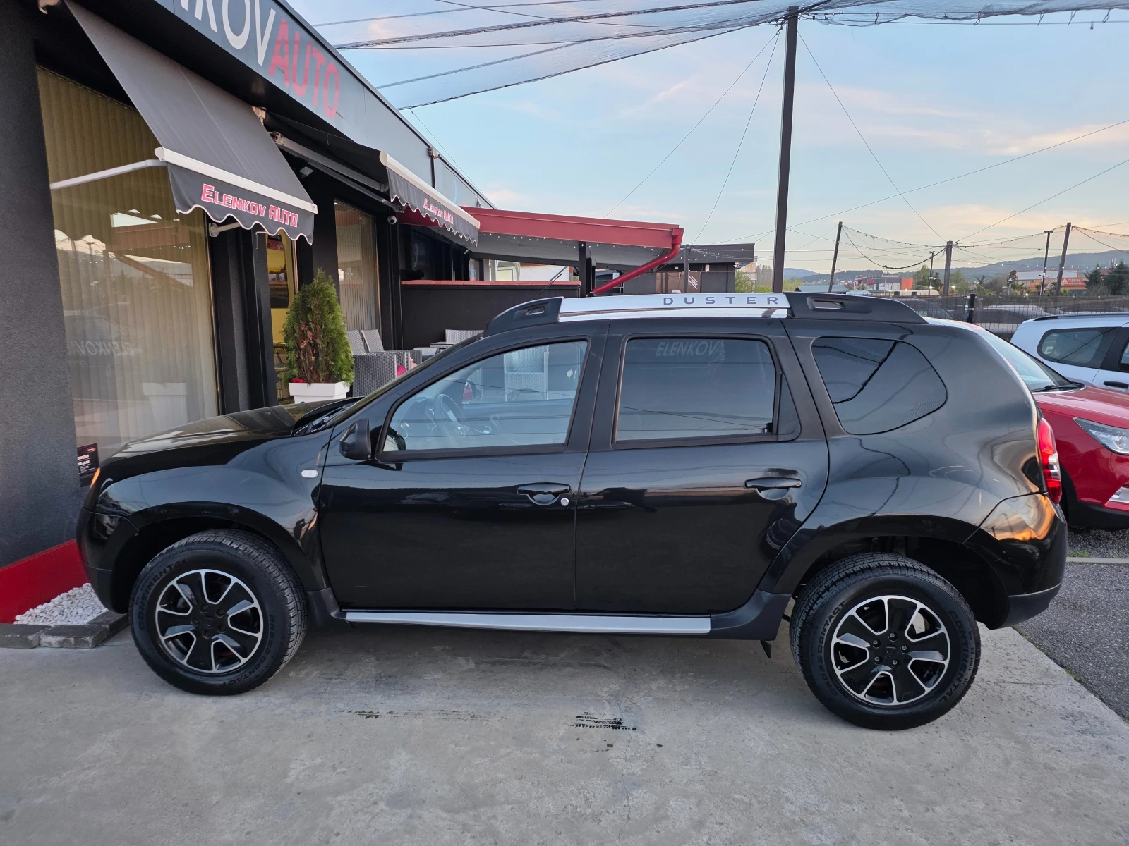 Dacia Duster !!!129982�� 1.2 TCE-125�.� Laureate 4WD-��������� | Mobile.bg � ����������� 4
