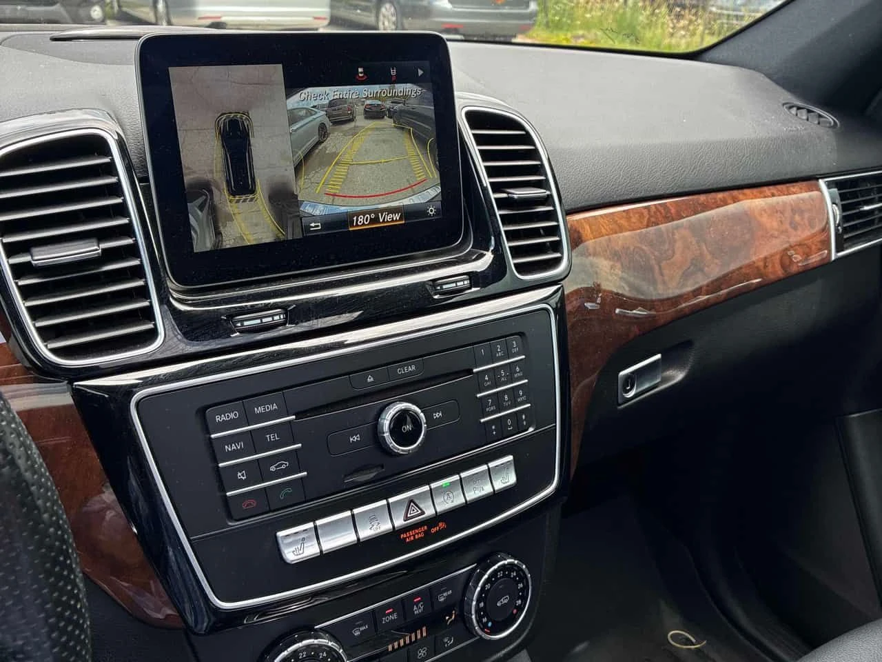 Mercedes-Benz GLE 400 4MATIC/ПАНОРАМА/ПОДГРЕВИ/360, снимка 11 - Автомобили и джипове - 54948450