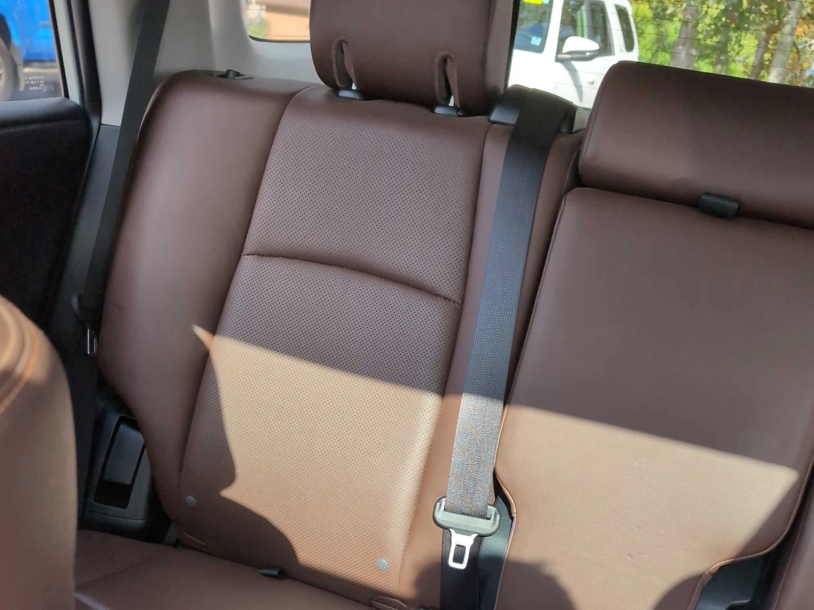 Toyota 4runner 4WD | CARFAX | АВТОФИНАНСИРАНЕ, снимка 10 - Автомобили и джипове - 56076410
