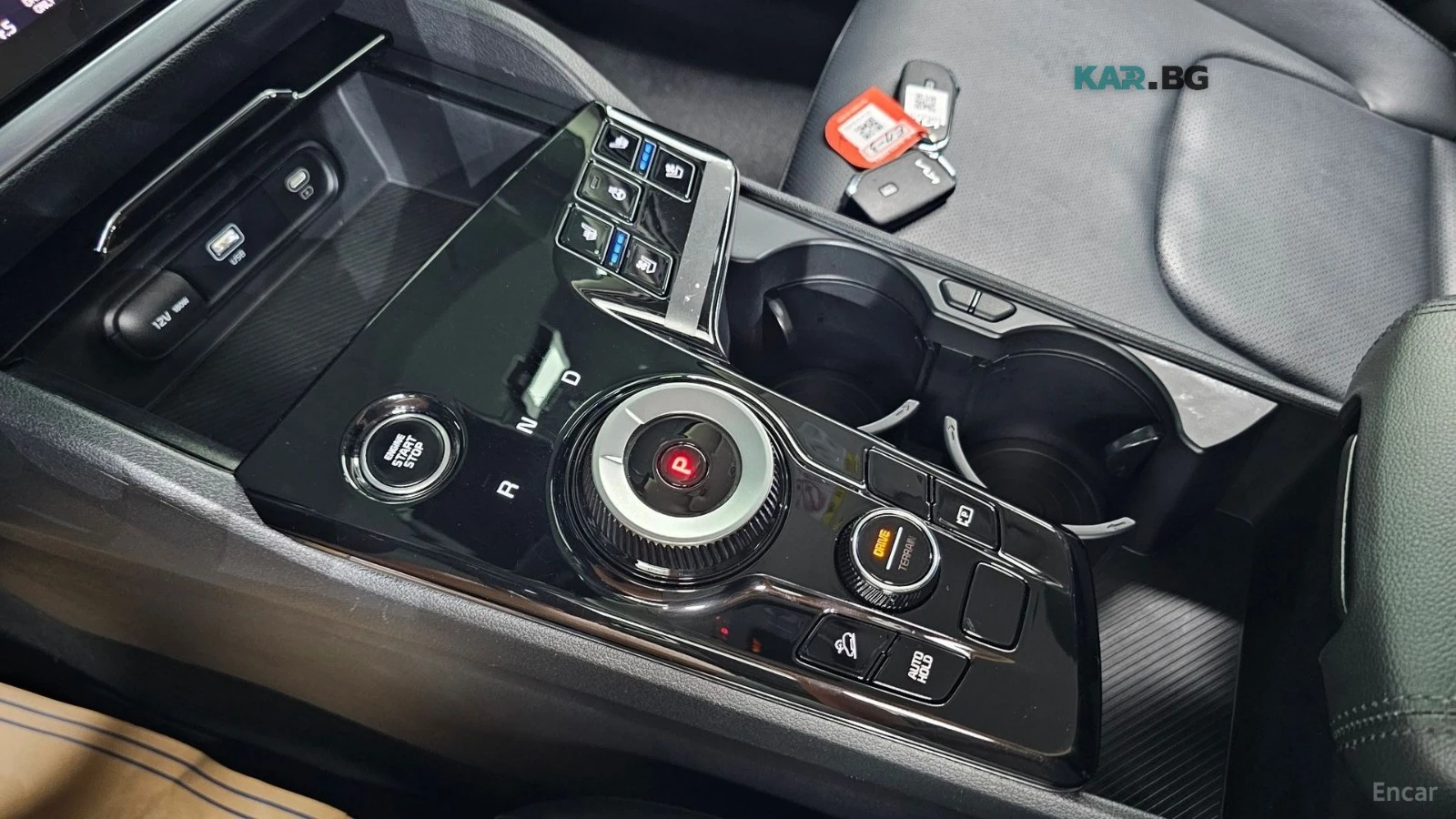 Kia Sportage 1.6 Hybrid Prestige 4x4* DISTRONIC* ОБДУХВАНЕ* , снимка 12 - Автомобили и джипове - 56105703
