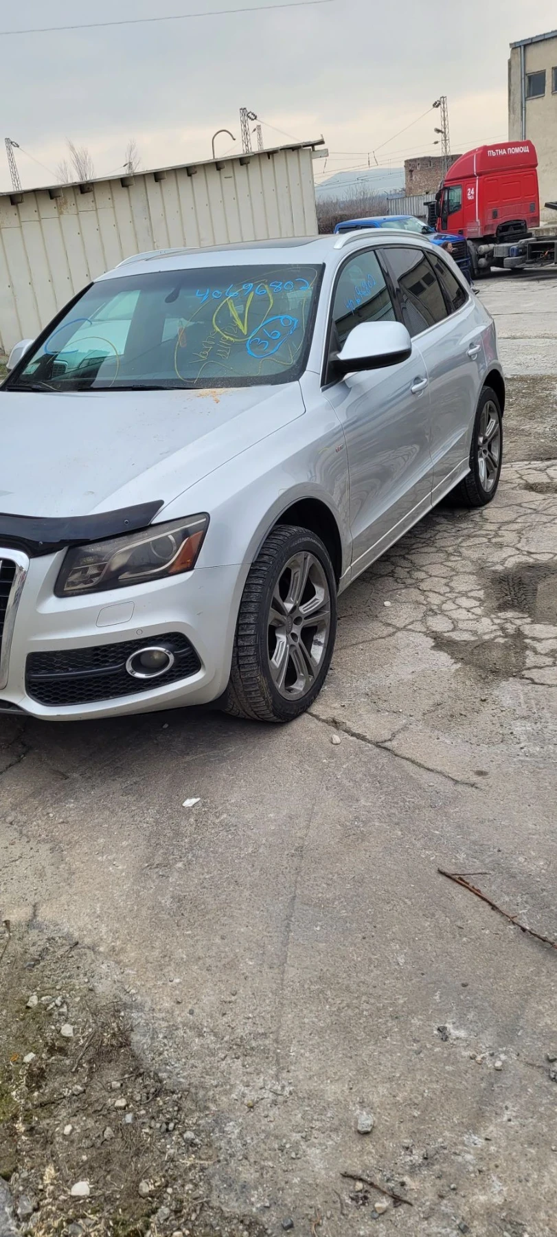 Audi Q5 3.2FSI , снимка 4 - Автомобили и джипове - 56296958