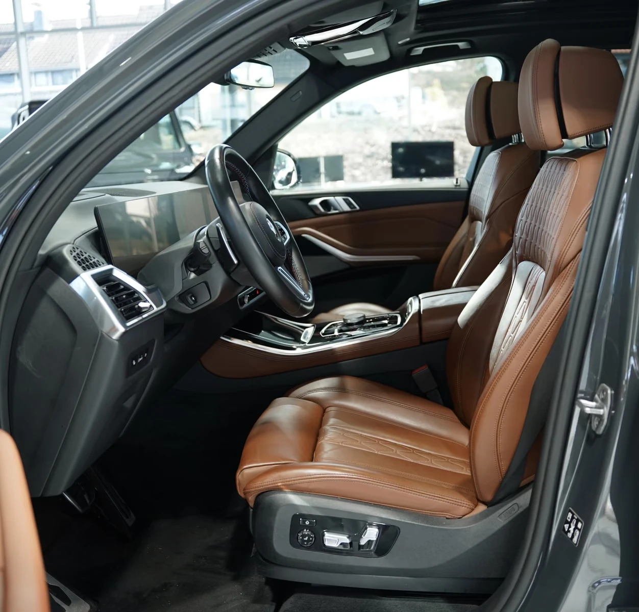 BMW X5 M60i/xDrive/M-SPORT/SKY-LOUNGE/360/HUD/ | Mobile.bg � ����������� 10