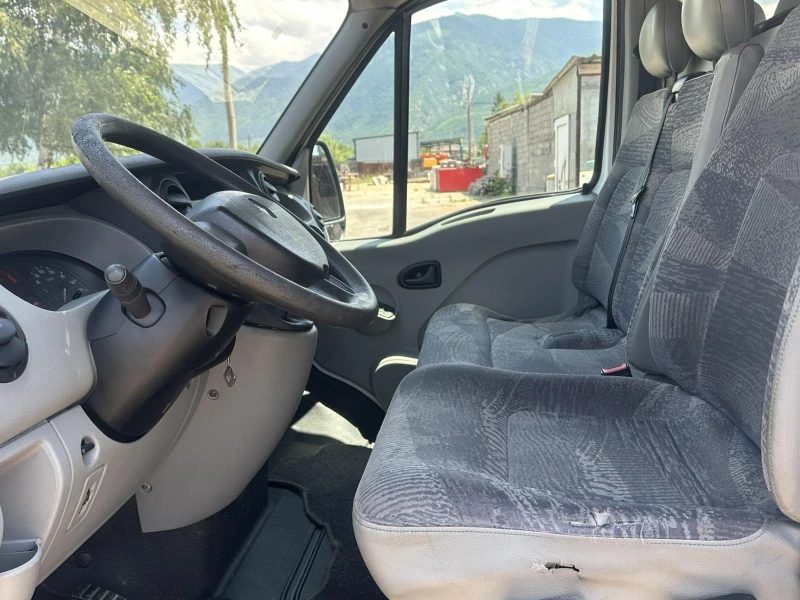 Renault Master 2.5 dci 6-скорости, снимка 7 - Бусове и автобуси - 50775187