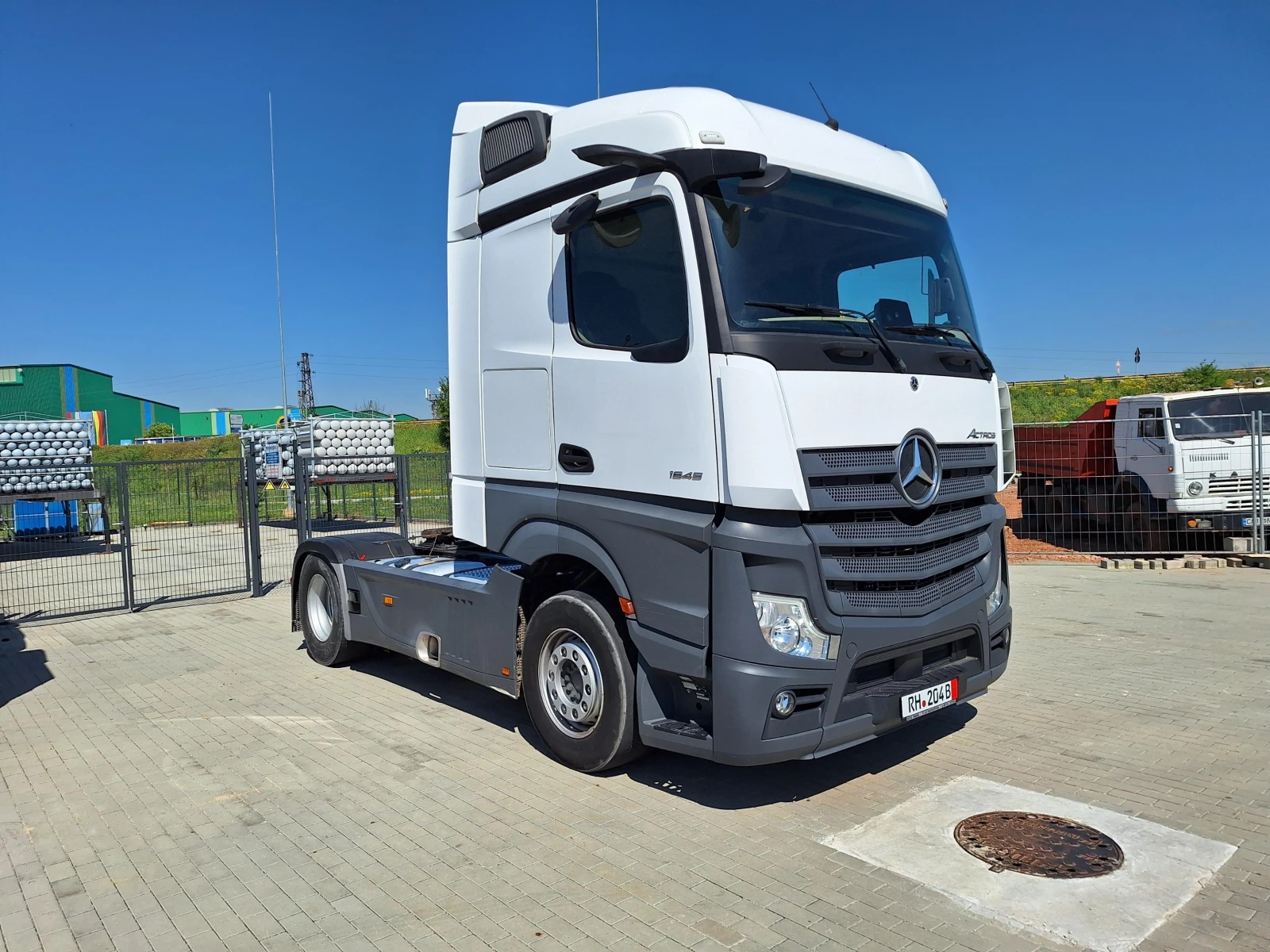 Mercedes-Benz Actros 1845 - изображение 2