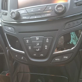 Opel Insignia 1.6CDTI ОБСЛУЖЕНА , снимка 11