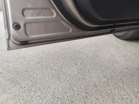 Toyota Auris Hybrid | Mobile.bg    12