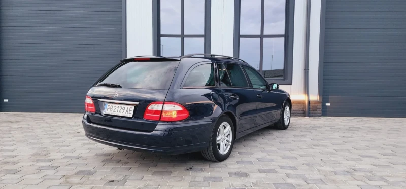 Mercedes-Benz E 200 Kompressor , снимка 5 - Автомобили и джипове - 47766411