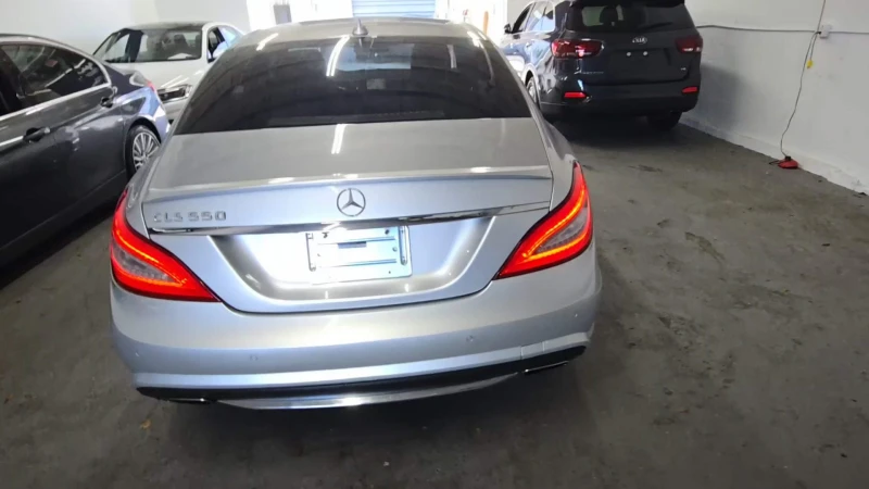 Mercedes-Benz CLS 550 * КРАЙНА ЦЕНА* БЕЗ ЩЕТА* , снимка 2 - Автомобили и джипове - 47943459