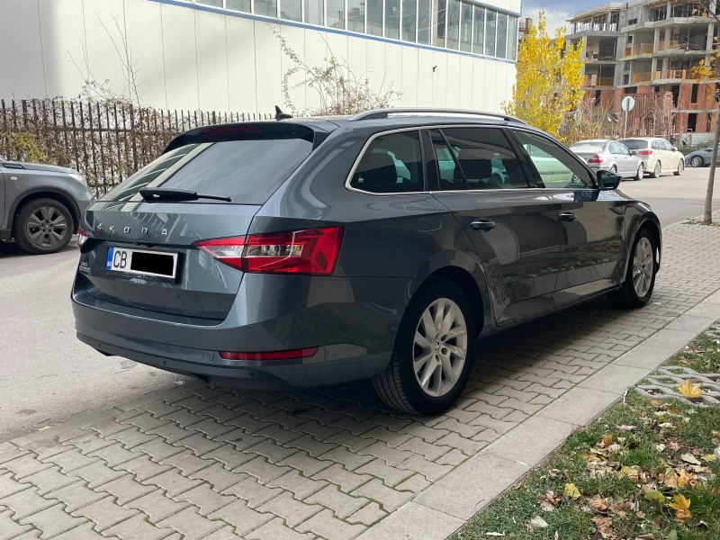 Skoda Superb 2.0TDI DSG7 Facelift 150кс, снимка 3 - Автомобили и джипове - 48067029