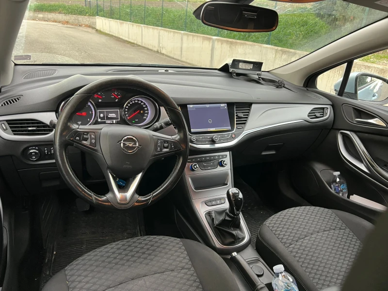 Opel Astra 1.6cdti , снимка 4 - Автомобили и джипове - 48652771