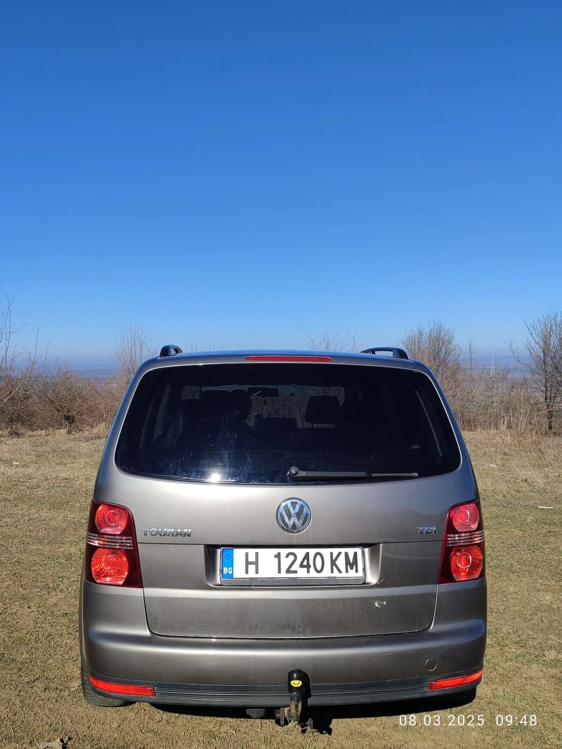 VW Touran, снимка 2 - Автомобили и джипове - 49414424