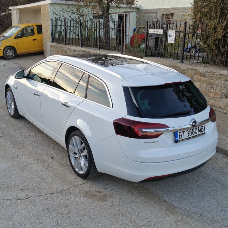 Opel Insignia 1.6CDTI ОБСЛУЖЕНА , снимка 3 - Автомобили и джипове - 52918686