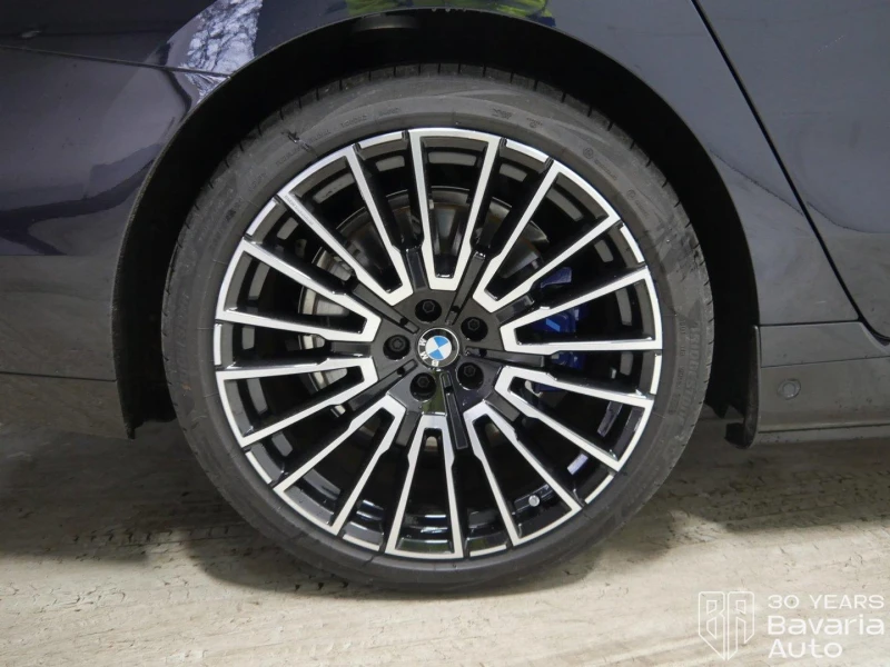 BMW i7 M70 xDrive, снимка 17 - Автомобили и джипове - 52833541