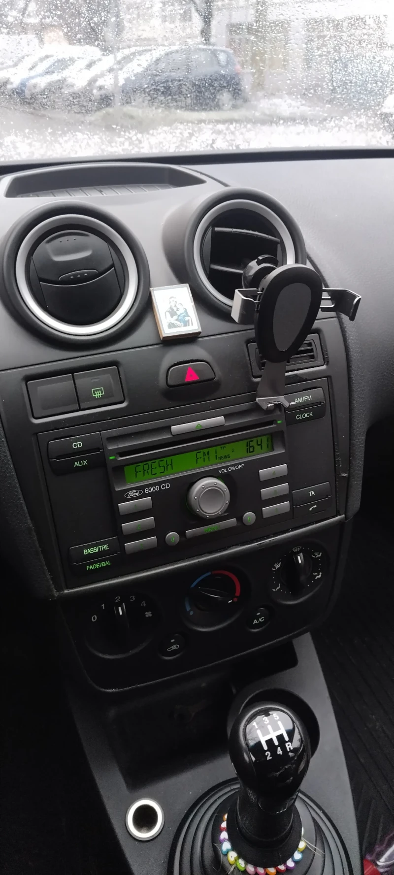 Ford Fiesta, снимка 10 - Автомобили и джипове - 53065742