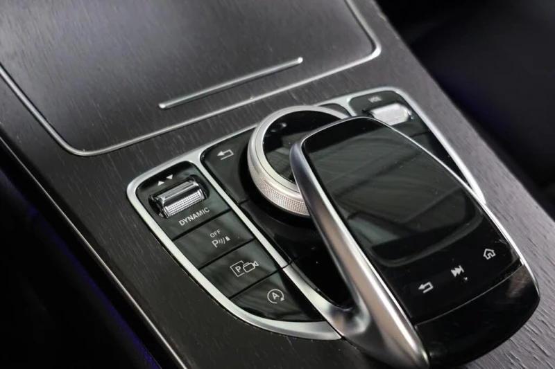 Mercedes-Benz C 300  Mercedes-Benz C300* АвтоКредит* (ЦЕНА ДО БГ), снимка 17 - Автомобили и джипове - 53402216
