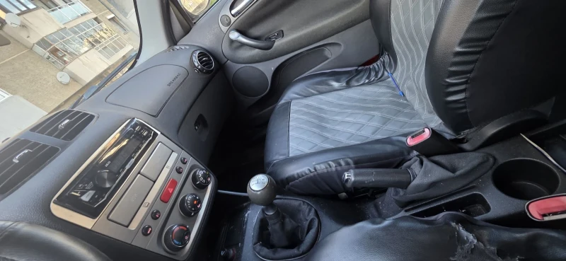 Alfa Romeo 147, снимка 8 - Автомобили и джипове - 53542058