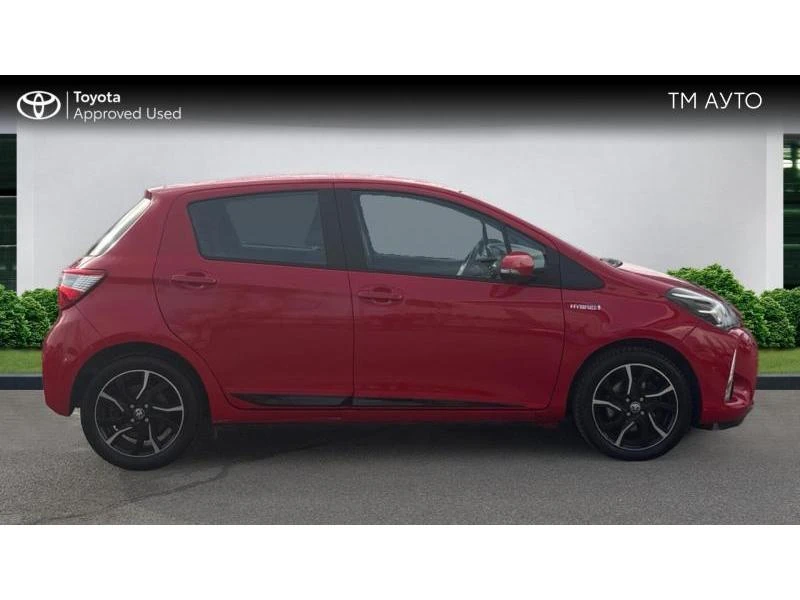 Toyota Yaris 1.5 HSD TERRA/CLUB, снимка 17 - Автомобили и джипове - 53362764