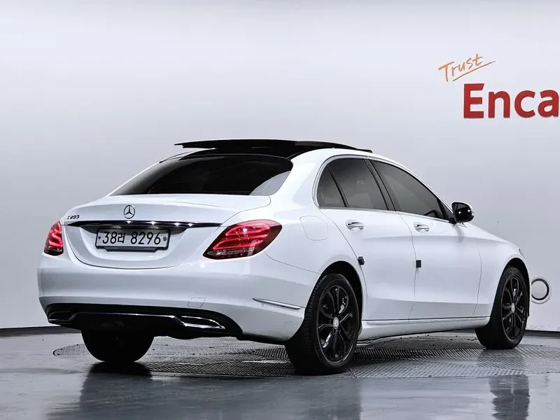 Mercedes-Benz C 200 AVANTGARDE, снимка 2 - Автомобили и джипове - 56353759