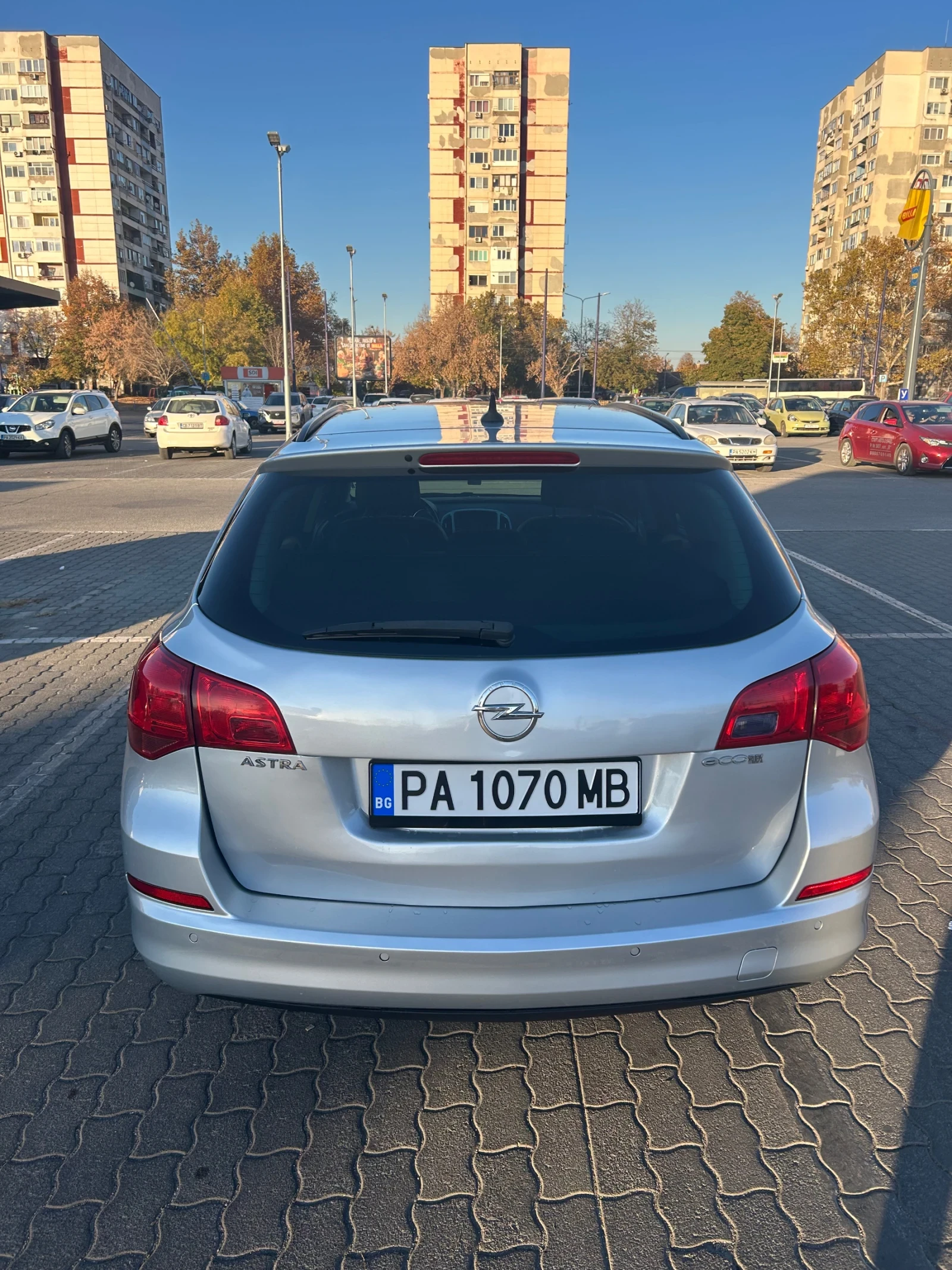 Opel Astra 1.6 EcoFlex Start/Stop - изображение 4