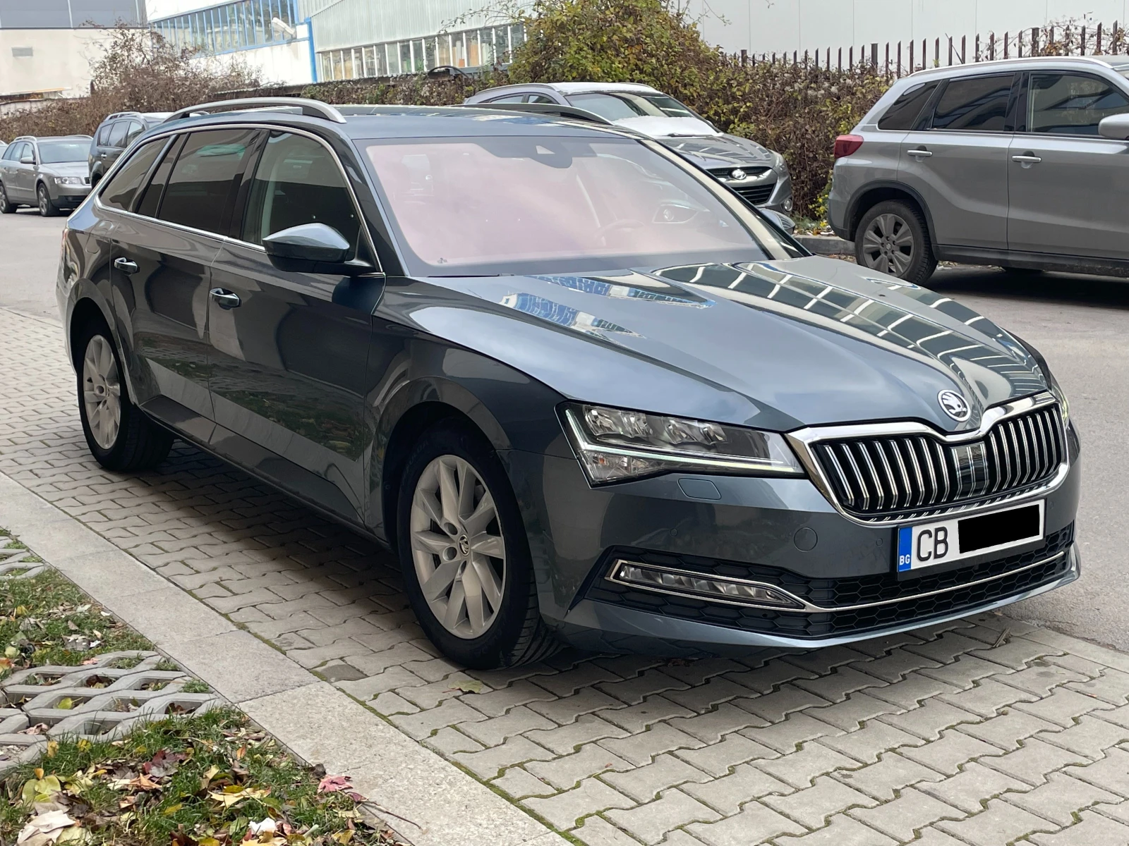 Skoda Superb 2.0TDI DSG7 150кс Facelift - изображение 2