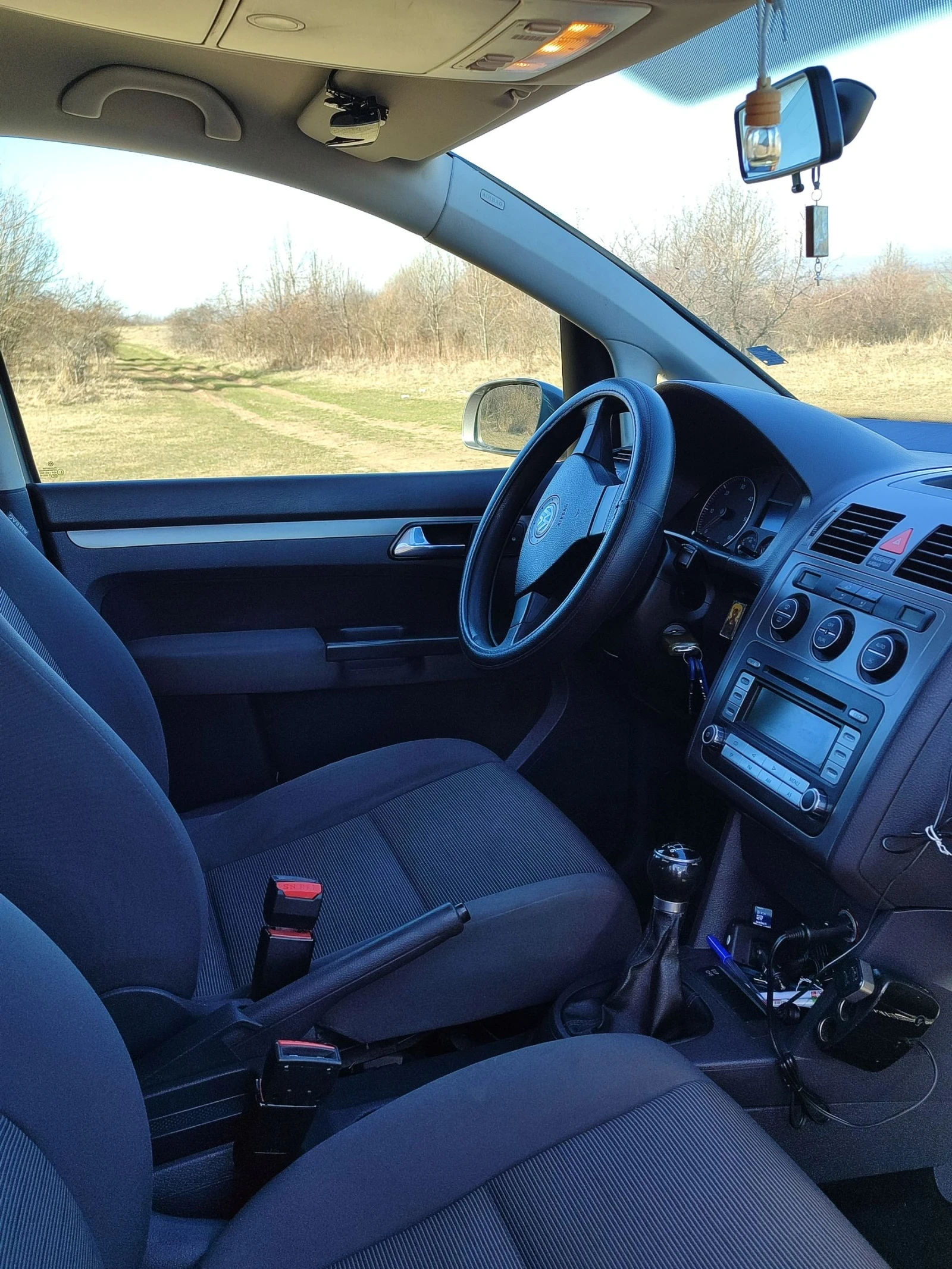 VW Touran  - изображение 10