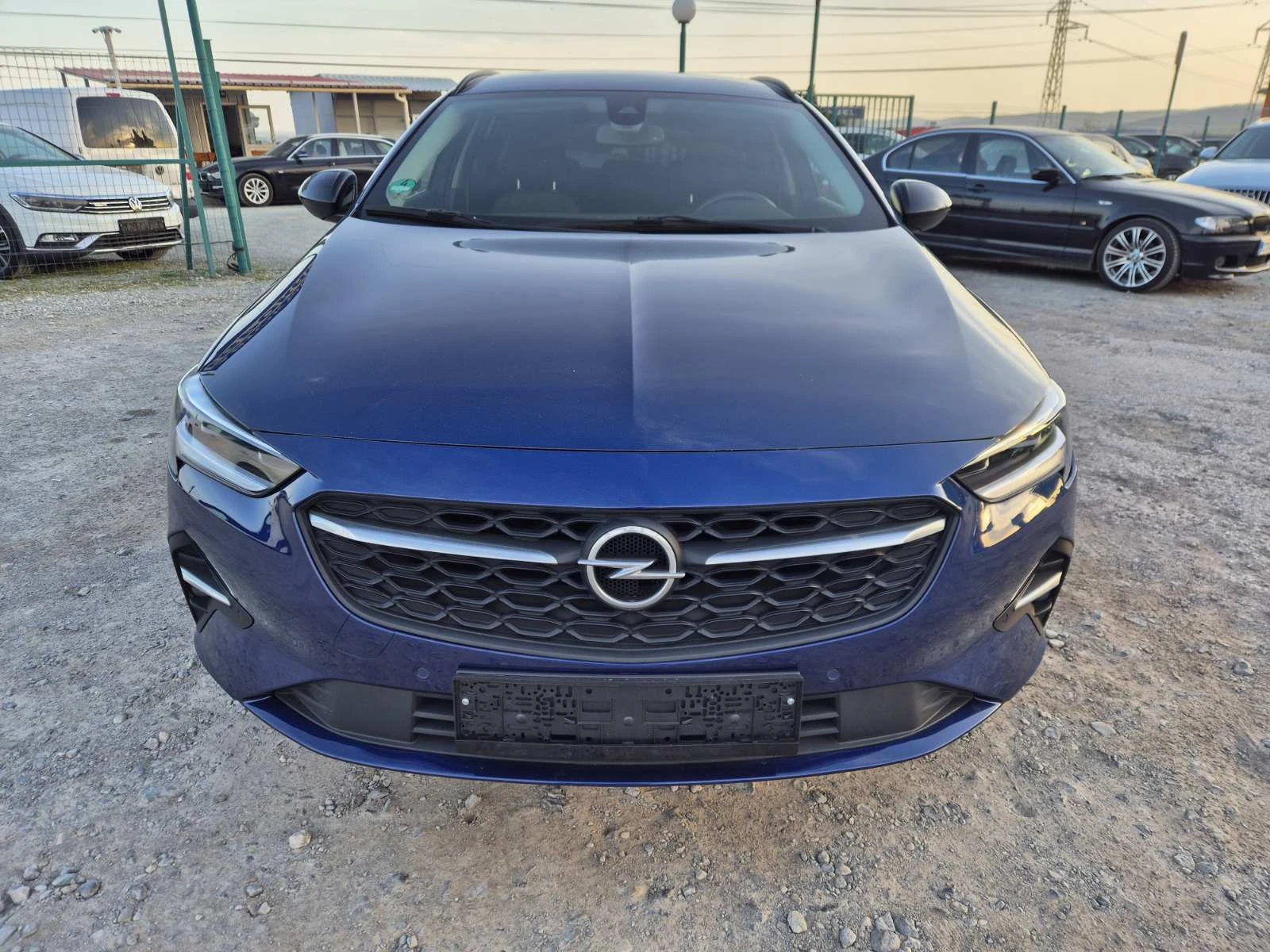 Opel Insignia 1.5d Автомат - изображение 8