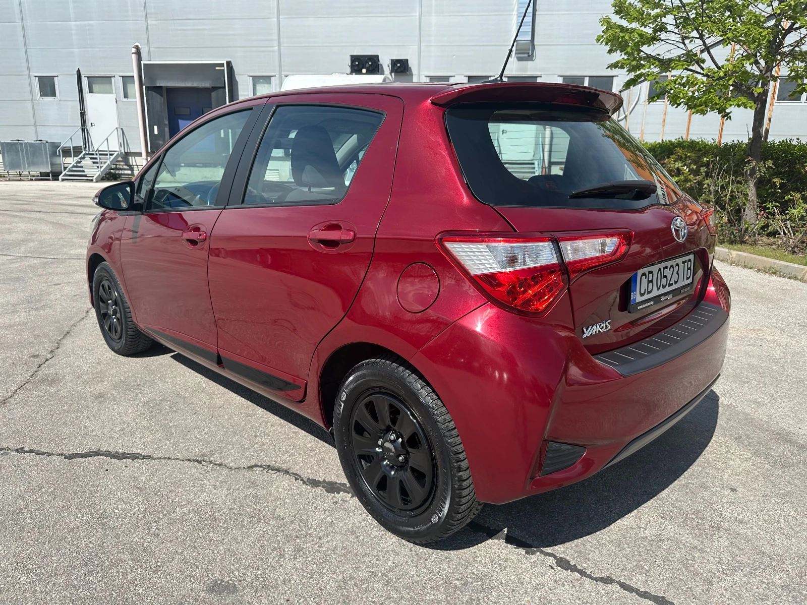 Toyota Yaris 1.5i 112 к.с. - изображение 3
