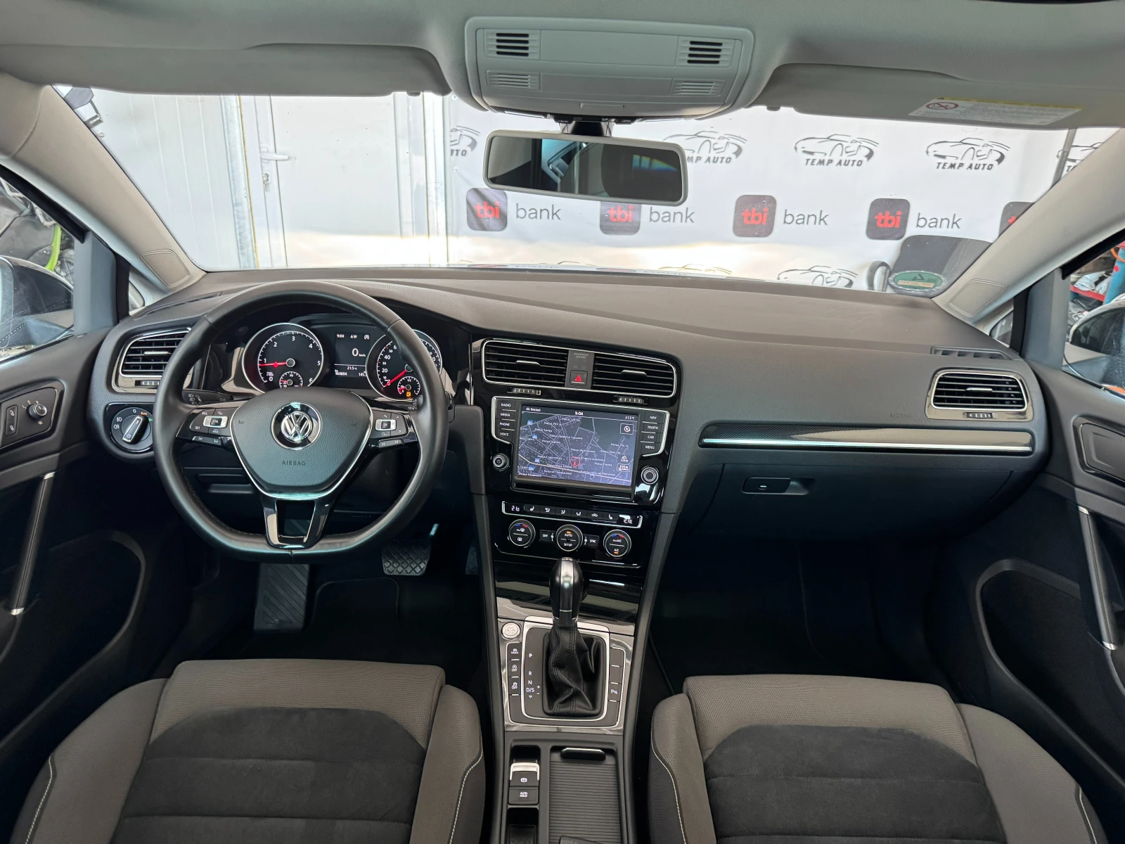 VW Golf 2.0TDI* DSG* СЕРВИЗНА КНИЖКА С ПЪЛНА ИСТОРИЯ В VW - изображение 8
