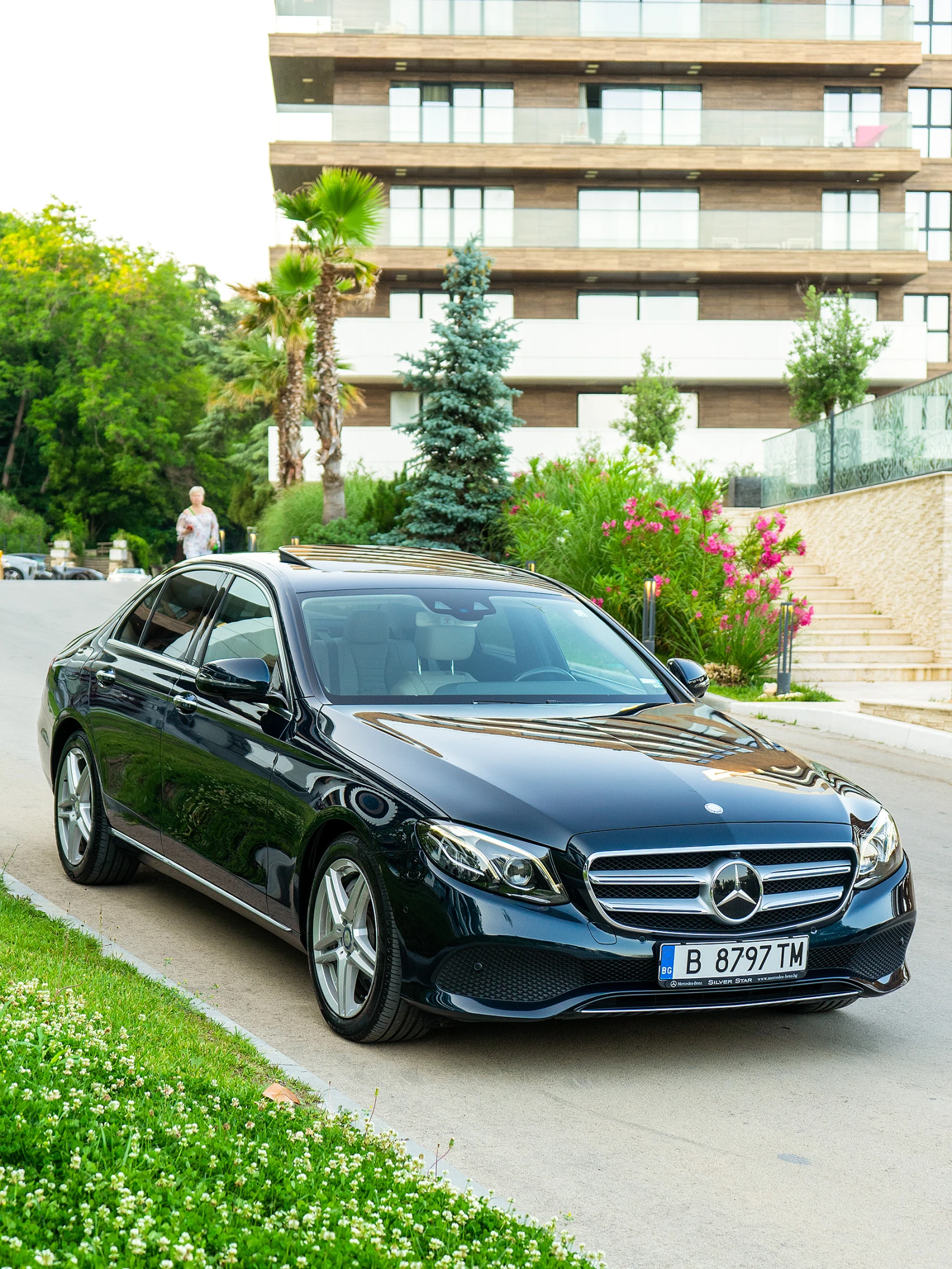 Mercedes-Benz E 400 9G/4Matic/Widescreen/MultiBeam - изображение 2