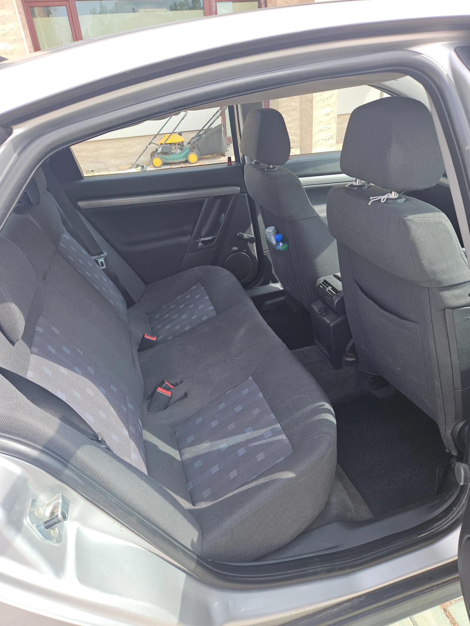 Opel Vectra 2004 - изображение 2