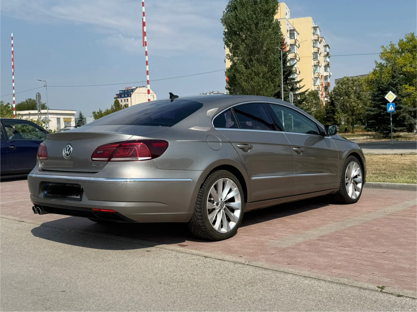 VW CC 2.0 Дизел - изображение 2