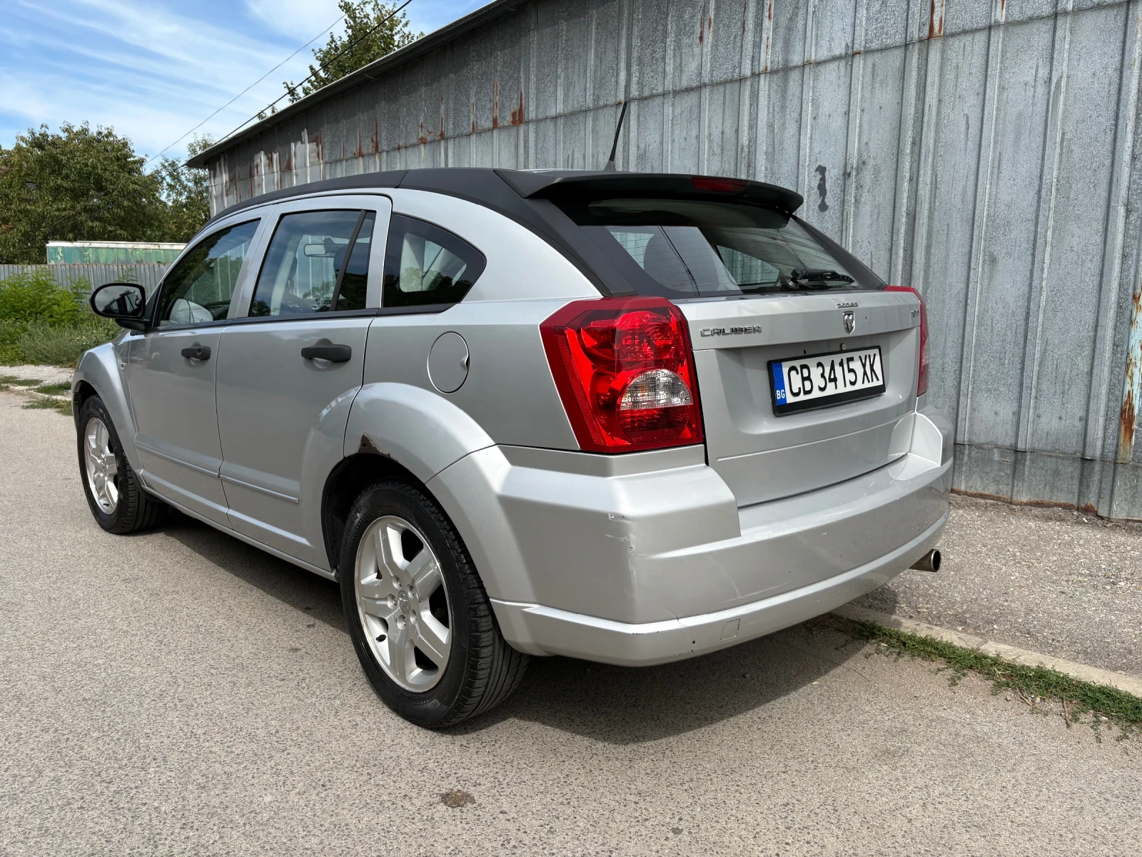 Dodge Caliber 2.0 SXT - изображение 4