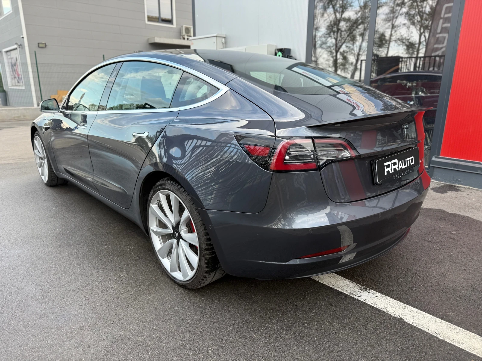 Tesla Model 3 Performance  | Mobile.bg   3