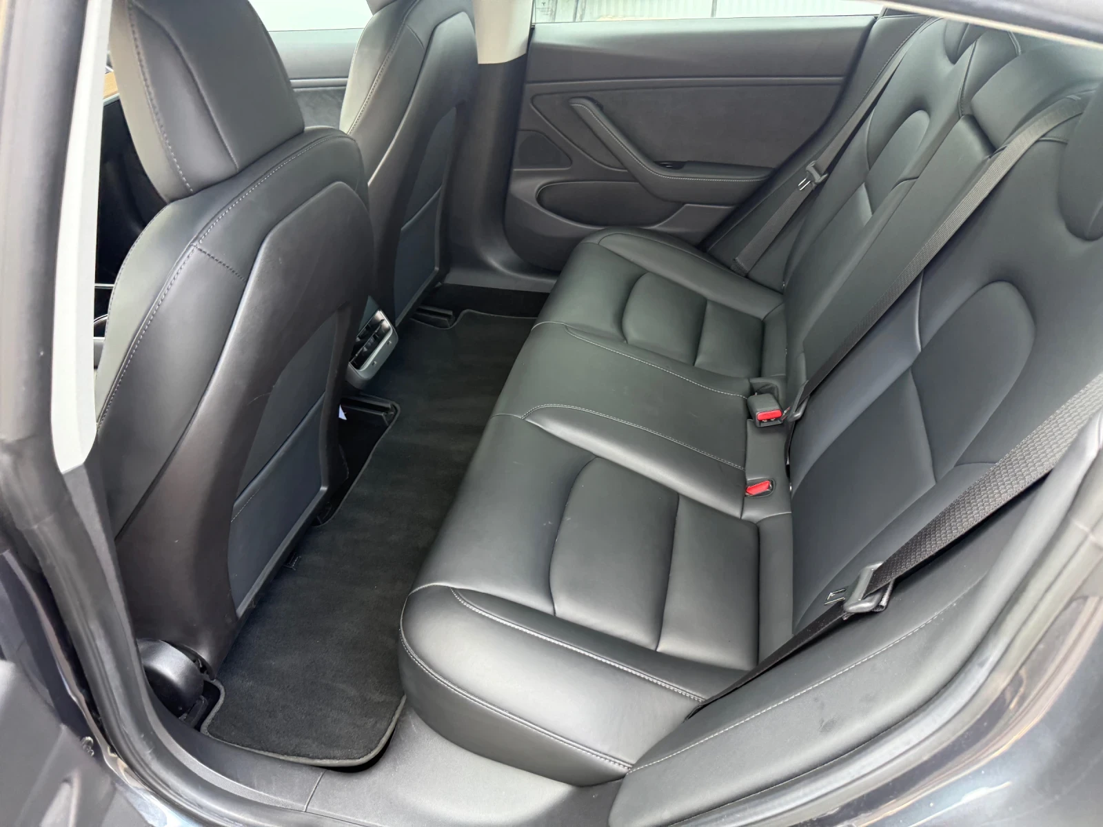 Tesla Model 3 Performance  | Mobile.bg   10