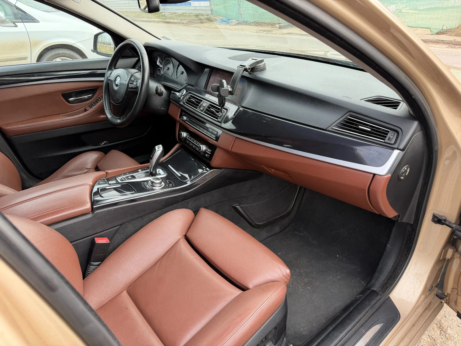 BMW 530 Xdrive Комби - изображение 10