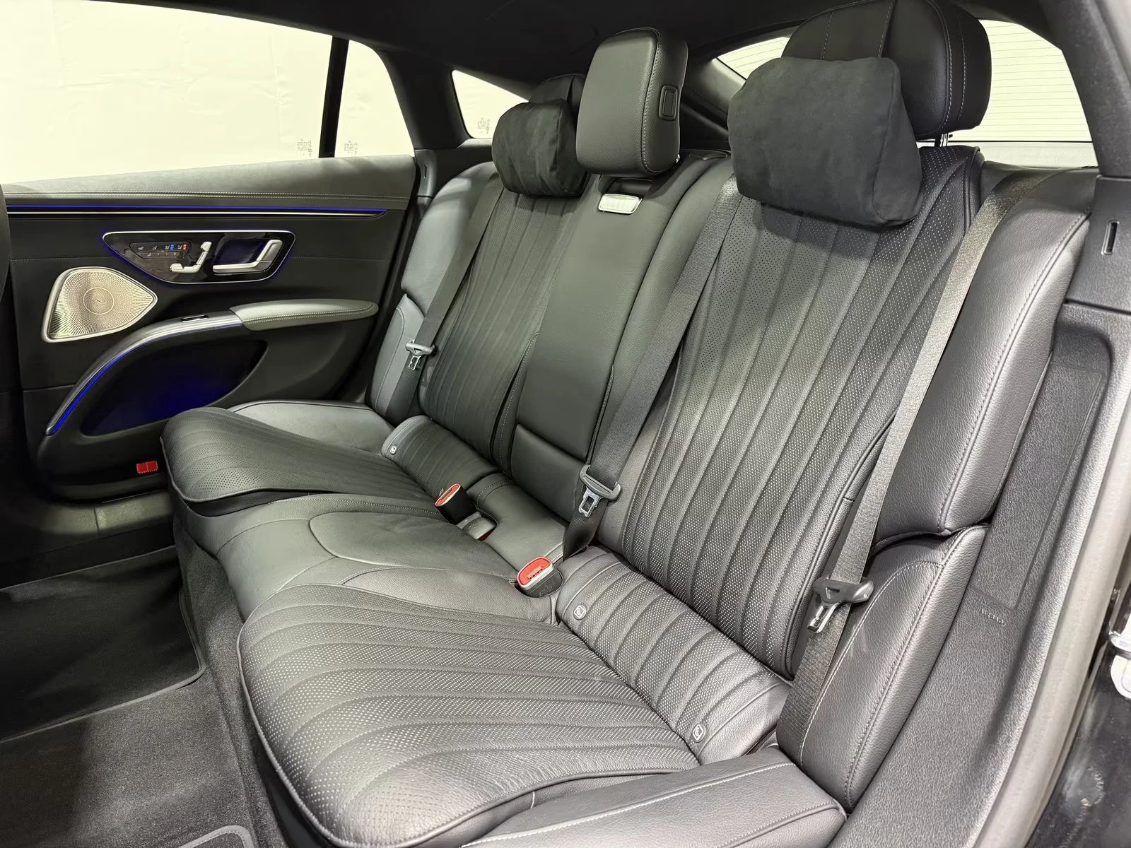 Mercedes-Benz EQS 350/292HP/AMG/HYPER/FACE/BURM/CAM/166z, снимка 14 - Автомобили и джипове - 53874528