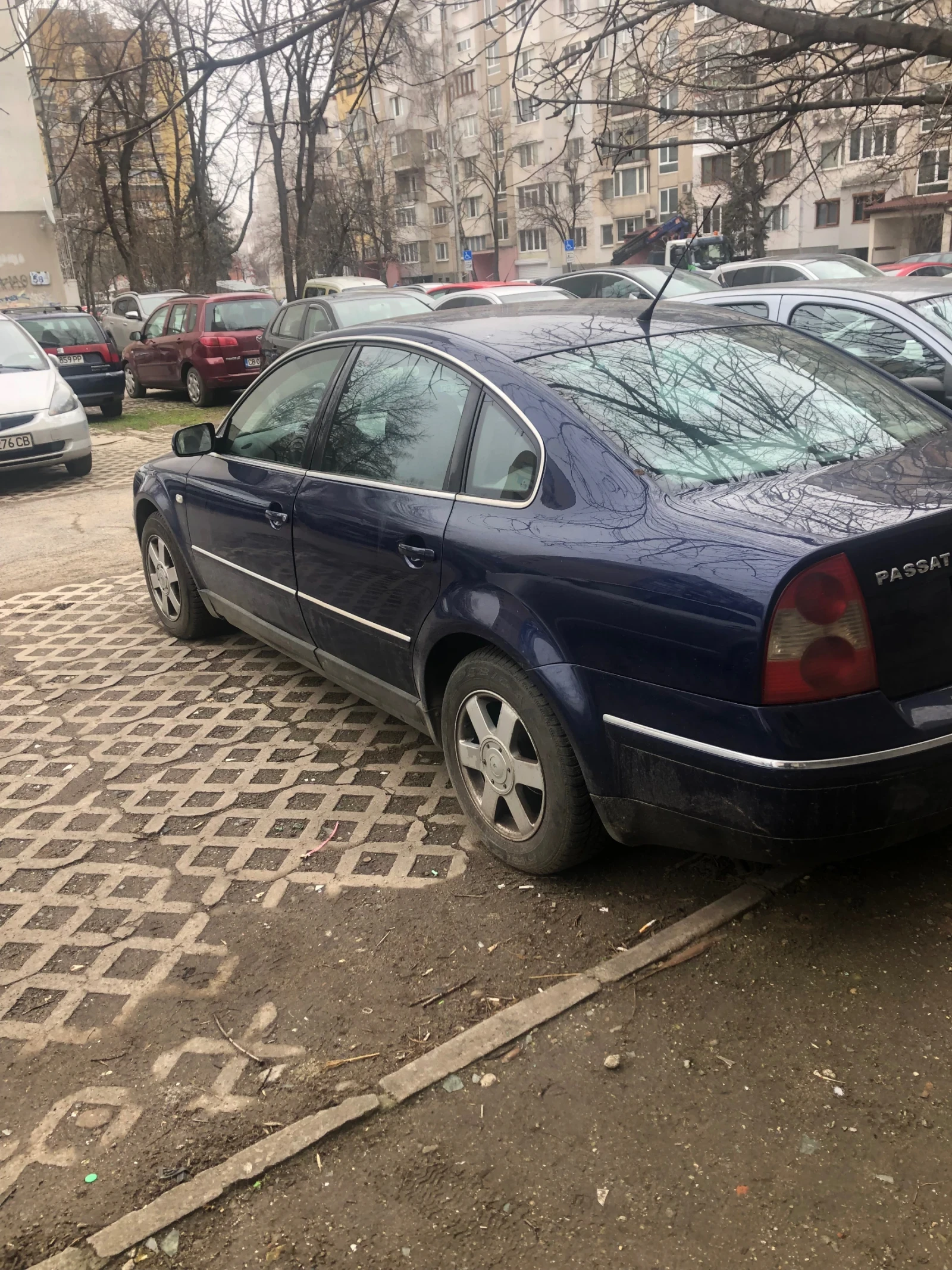 VW Passat, снимка 2 - Автомобили и джипове - 54423192