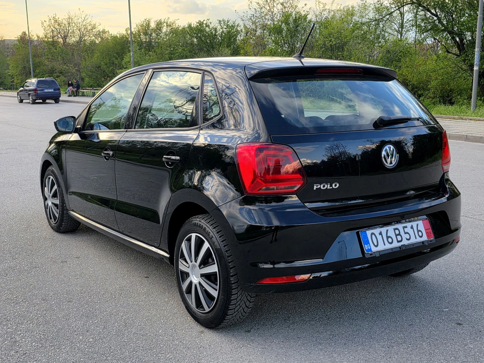 VW Polo 57430км!!!Пълна сервизна история VW, снимка 8 - Автомобили и джипове - 54285674