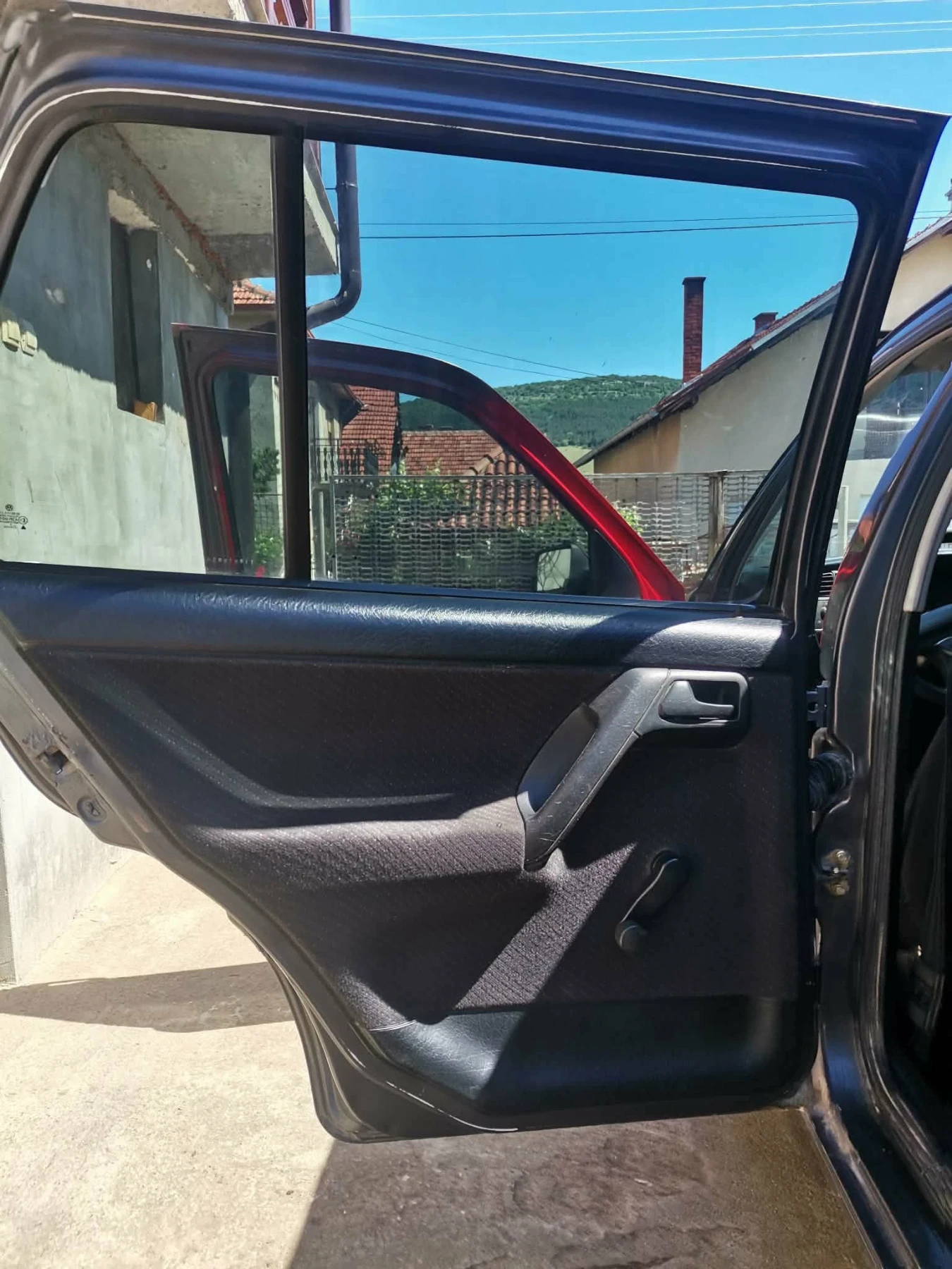 VW Vento 1.9 TDI, снимка 8 - Автомобили и джипове - 54724732