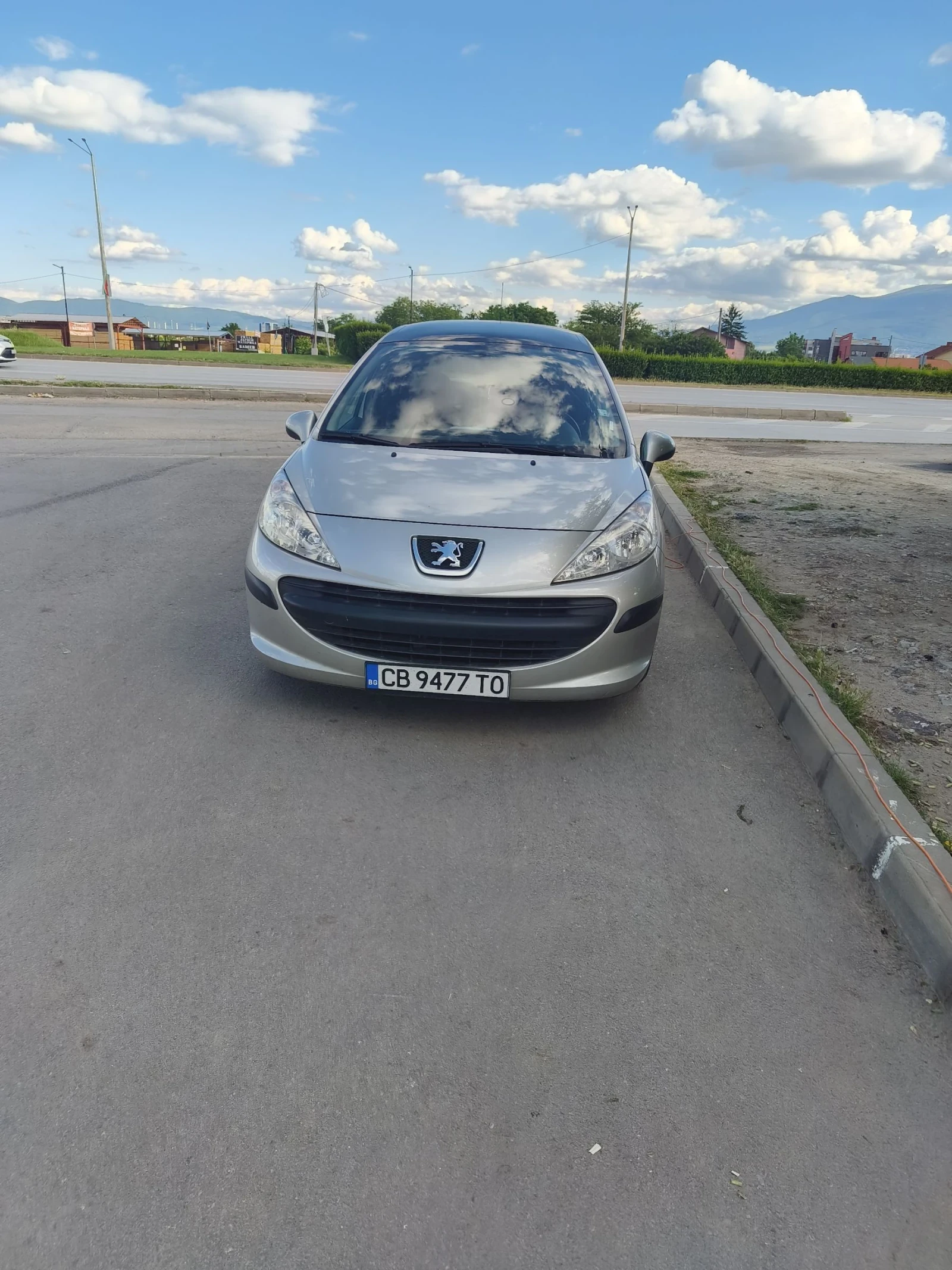 Peugeot 207 Комби, снимка 4 - Автомобили и джипове - 54894908