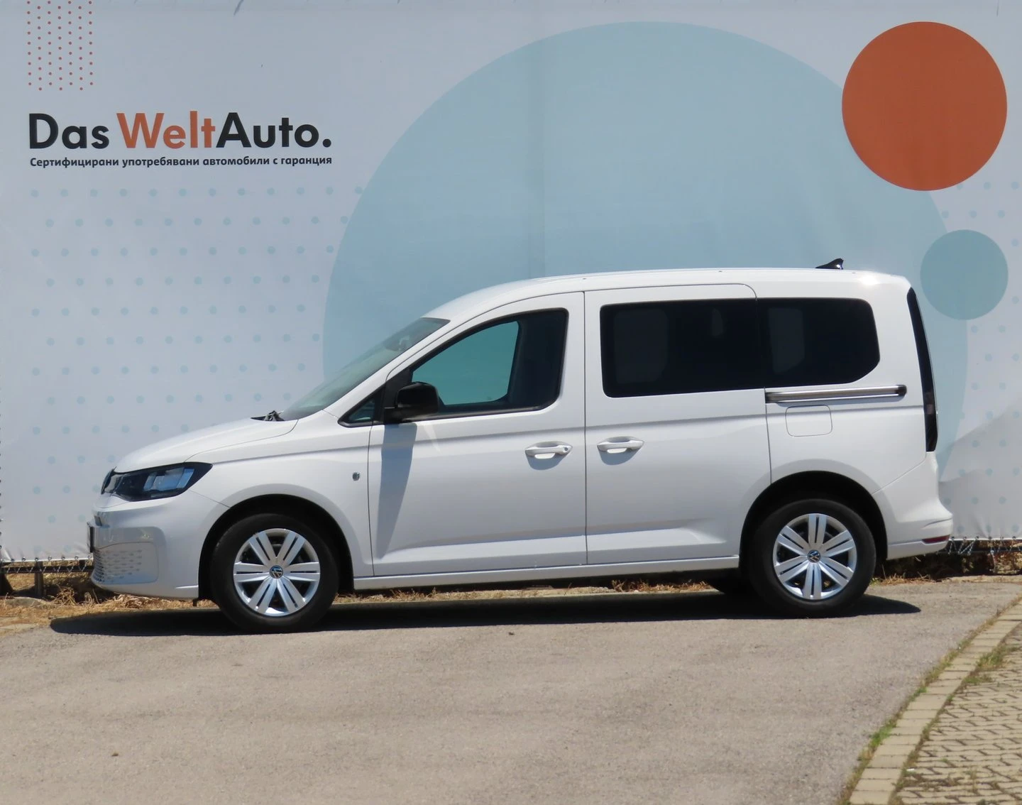 VW Caddy, снимка 2 - Автомобили и джипове - 56420406