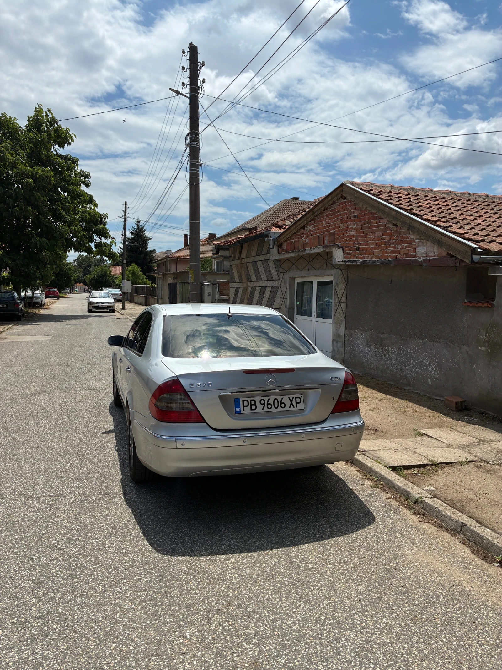 Mercedes-Benz E 270, снимка 2 - Автомобили и джипове - 55152756