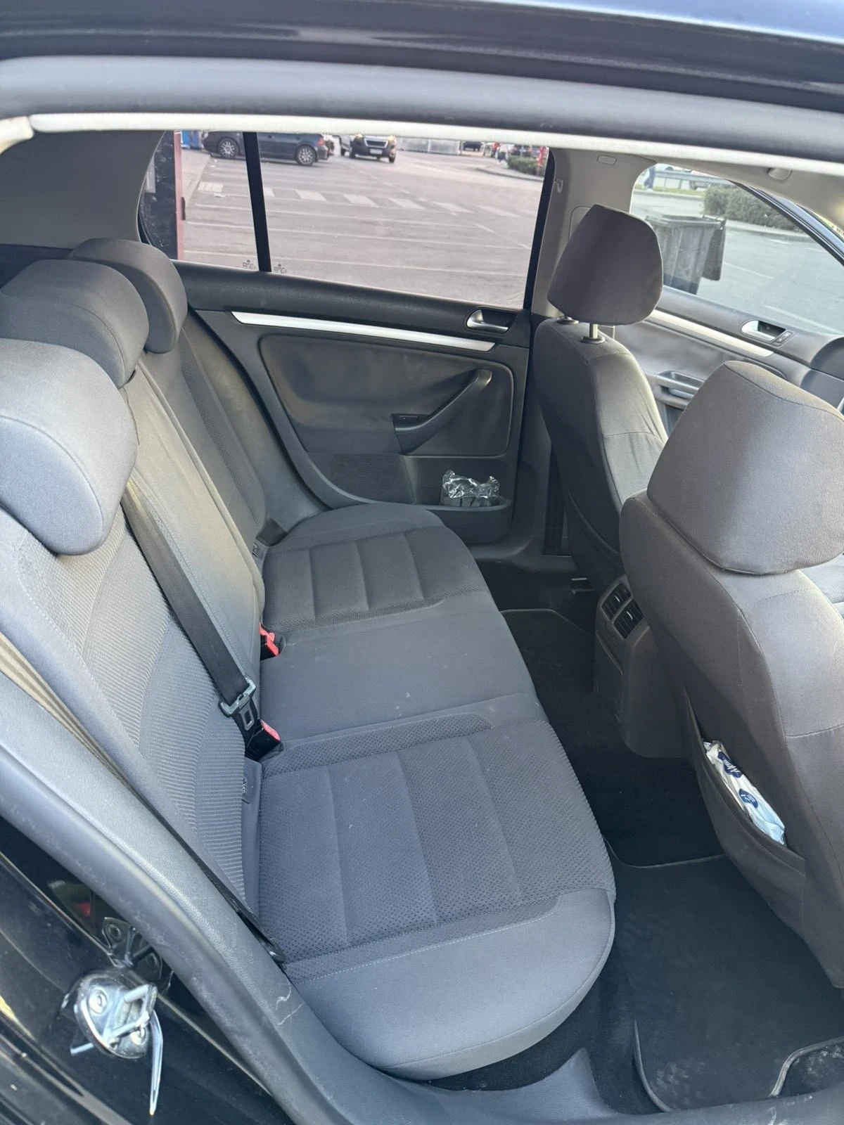 VW Golf 1.9 TDI, снимка 5 - Автомобили и джипове - 55166241