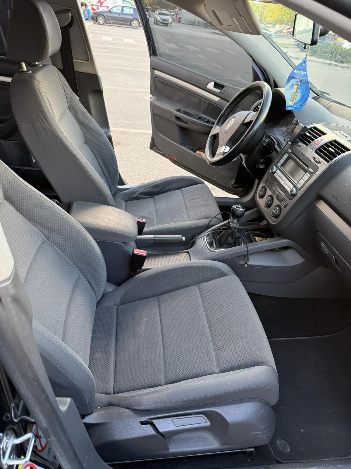 VW Golf 1.9 TDI, снимка 6 - Автомобили и джипове - 55166241
