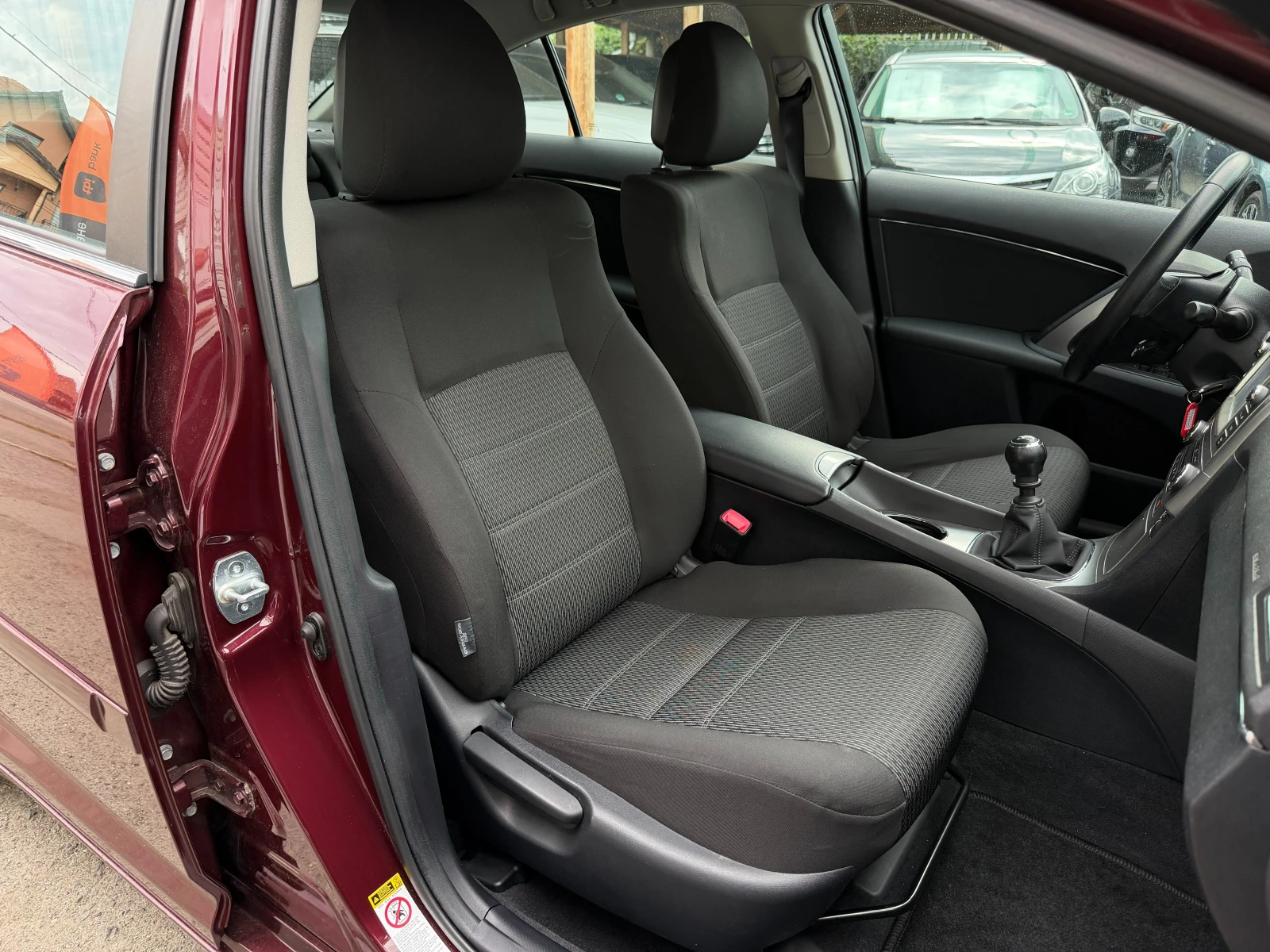 Toyota Avensis 1.8I* СЕРВИЗНА КНИЖКА* ПЪЛНА  ИСТОРИЯ В ТОЙОТА, снимка 13 - Автомобили и джипове - 55412066