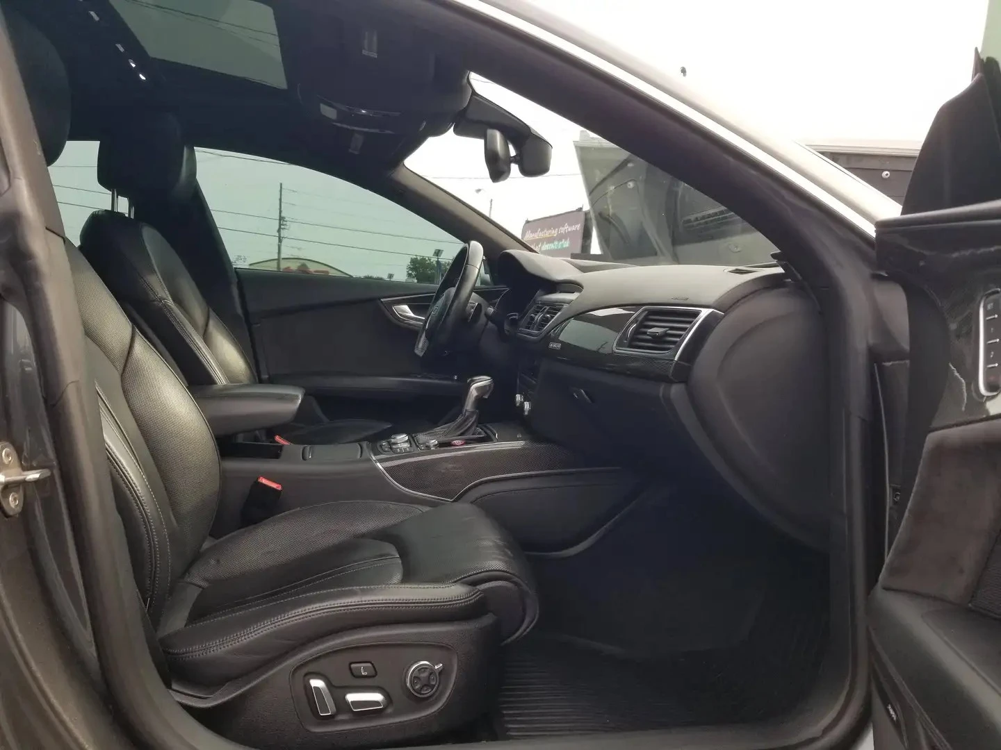 Audi S7 QUATTRO* BOSE* НАВИ* КАМЕРА* ПАНО* МАСАЖИ* , снимка 8 - Автомобили и джипове - 55624405