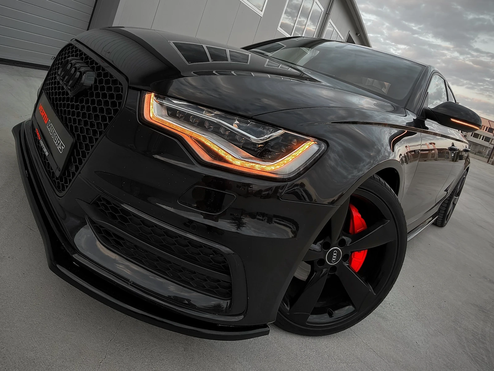 Audi A6 3.0BiTDI 313ps/ S6 /FULL LED/ 3xTV/ ALL BLACK/ , снимка 17 - Автомобили и джипове - 55710603