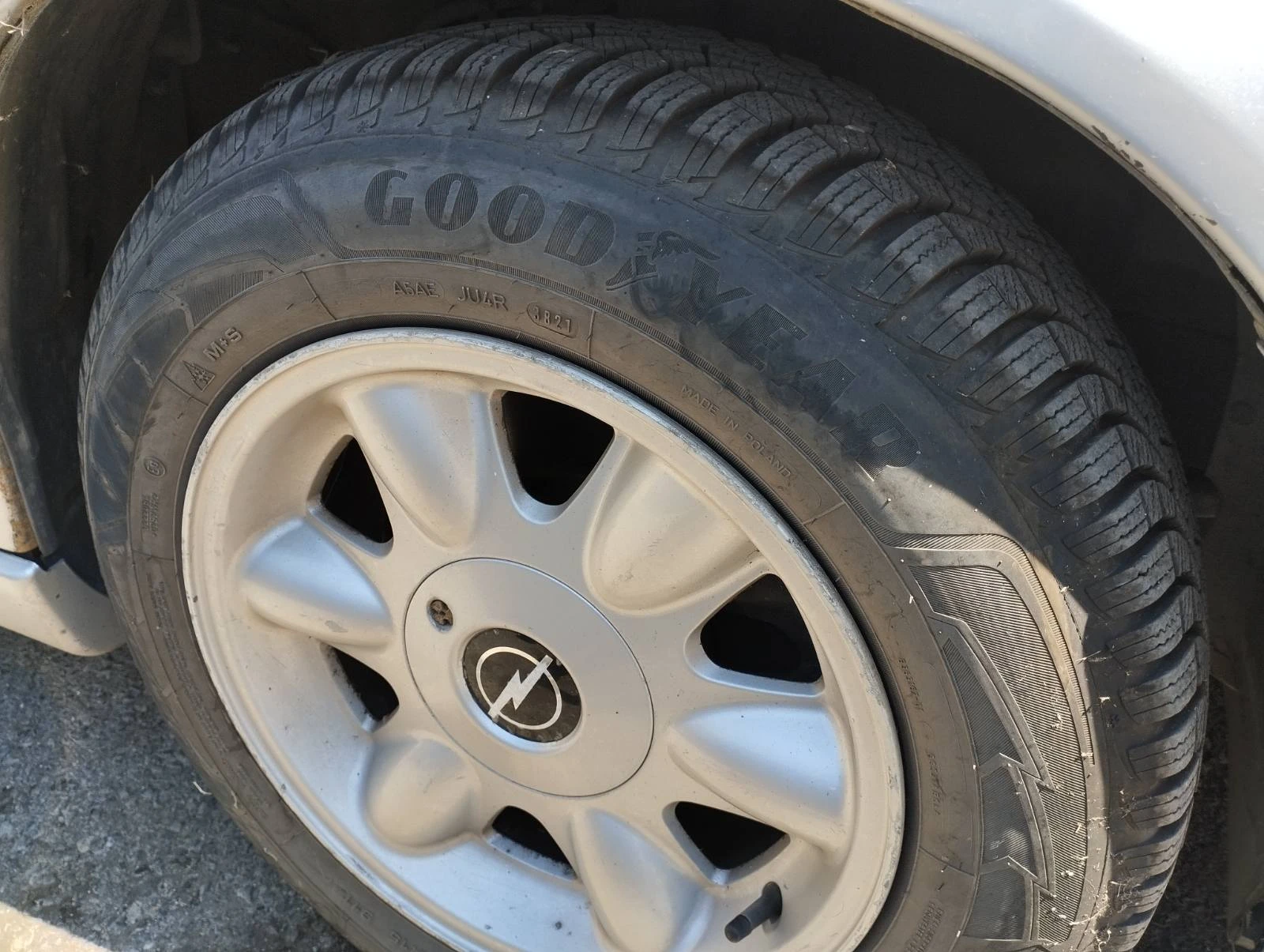 Opel Omega, снимка 12 - Автомобили и джипове - 55898115
