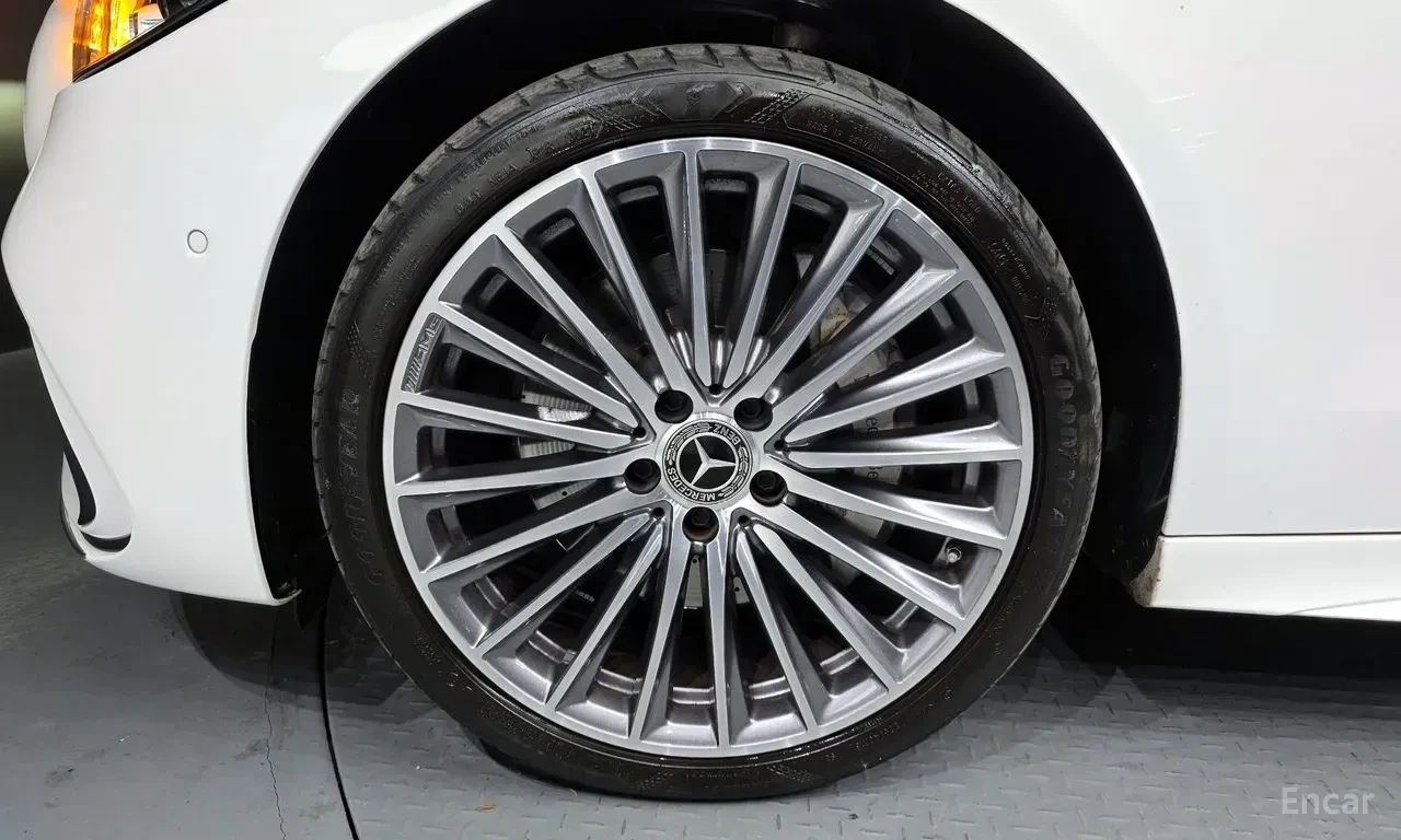Mercedes-Benz C 300 AMG* LINE* BURMESTER* ОБДУХВАНЕ* ДИСТРОНИК* ХЕДЪП*, снимка 6 - Автомобили и джипове - 56186111